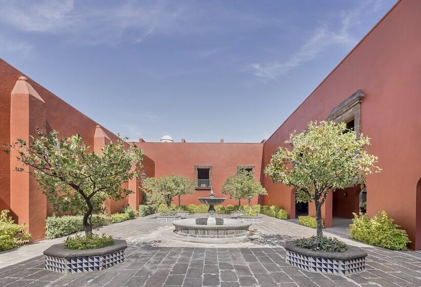 فندق Fiesta Americana Hacienda Galindo Resort & Spa