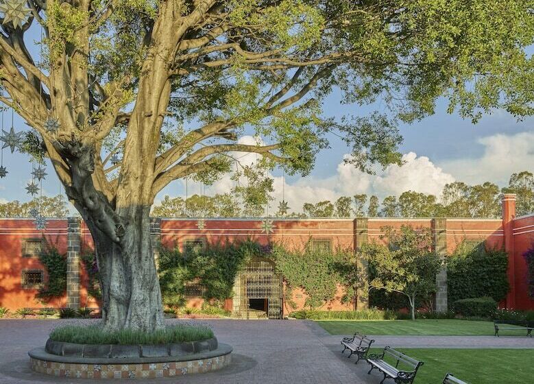 فندق Fiesta Americana Hacienda Galindo Resort & Spa