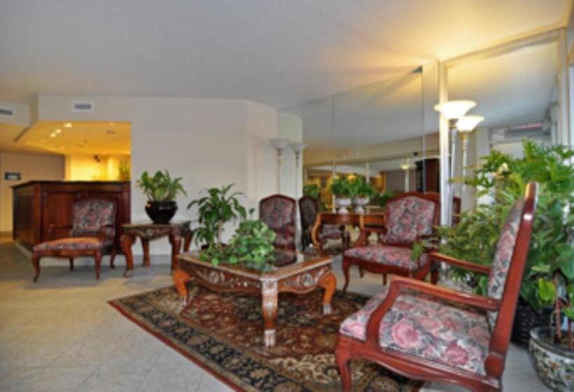 Gold Leaf Hotel Of Dewey