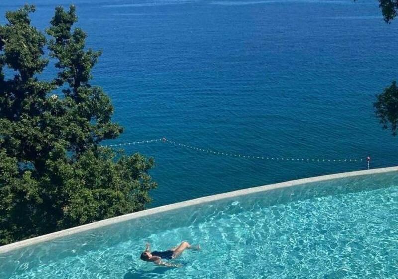 Grand Hotel Adriatic Ii