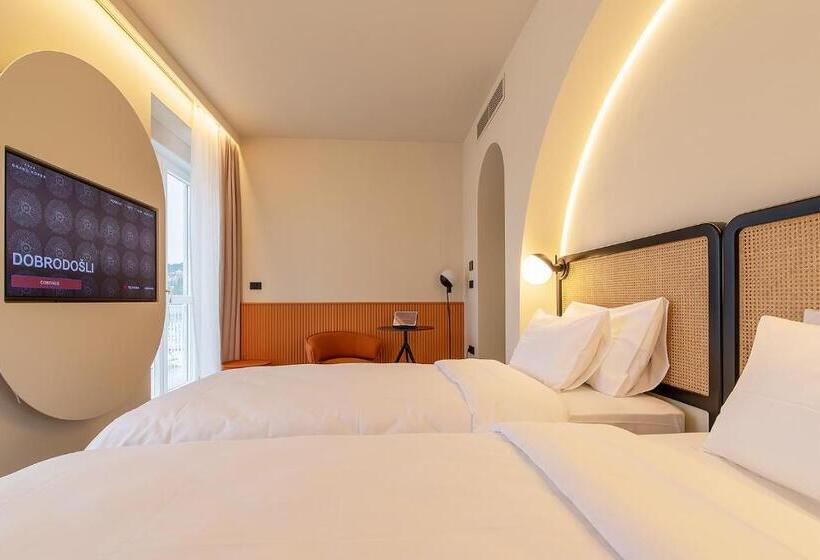 هتل Grand Koper