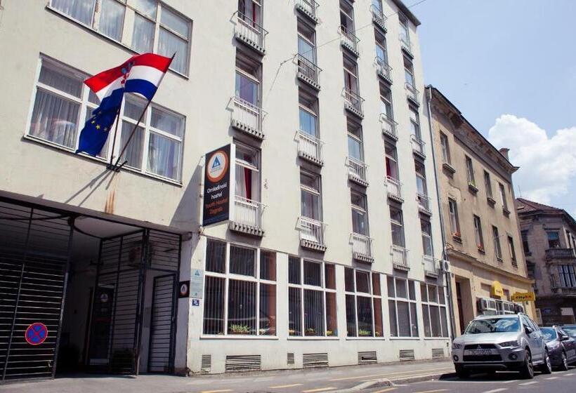 בית מלון כפרי Hi Hostel Zagreb