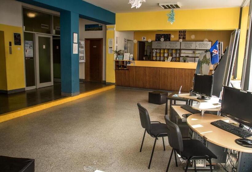 בית מלון כפרי Hi Hostel Zagreb