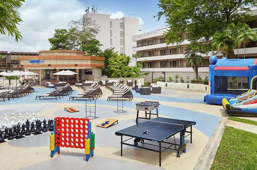 Отель Hilton Trinidad & Conference Centre