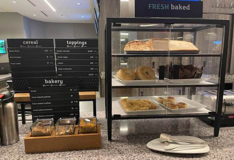 ホテル Holiday Inn Winnipeg South, An Ihg