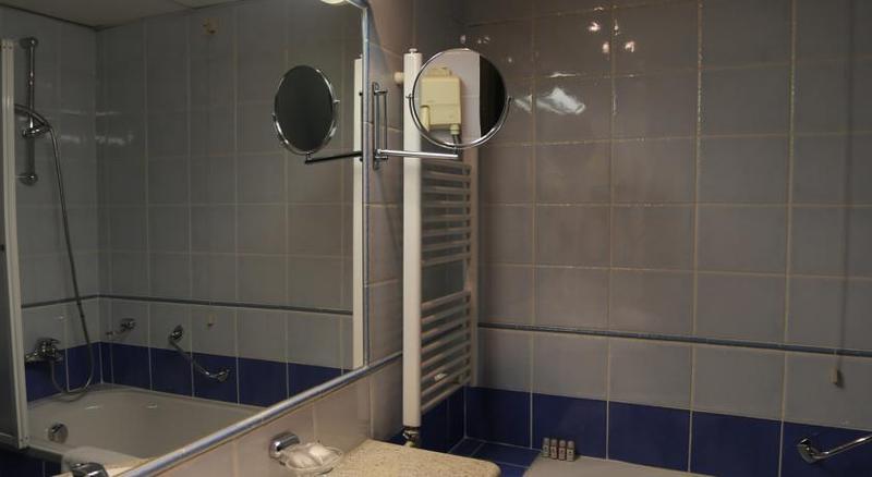 בית מלון כפרי Holiday