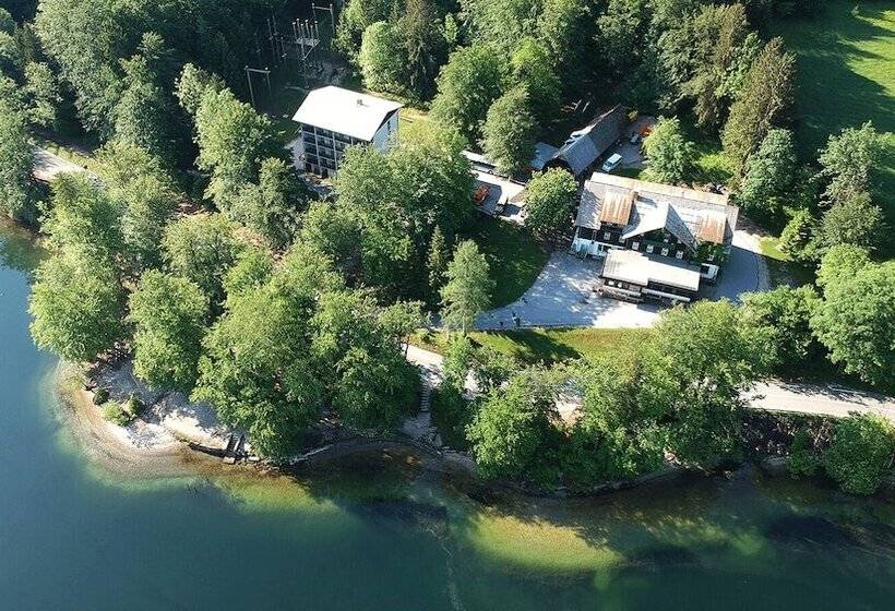 هتل Hostel Pod Voglom