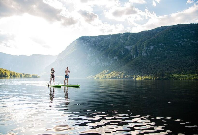 هتل Hostel Pod Voglom