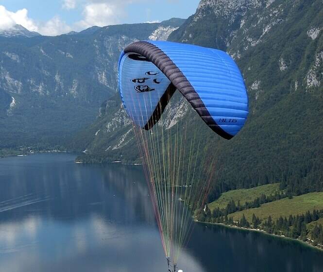 هتل Hostel Pod Voglom