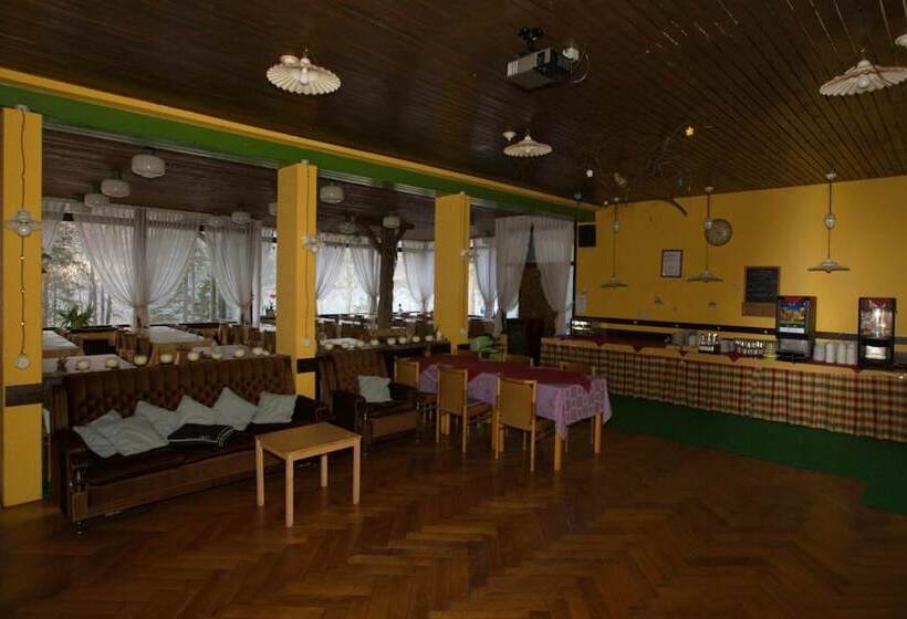 هتل Hostel Pod Voglom