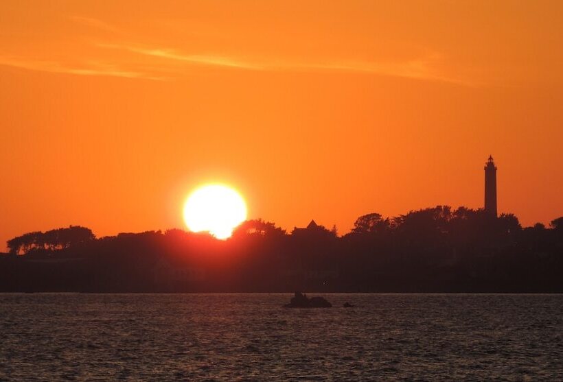 ホテル Hôtel Aux Tamaris Vue Mer