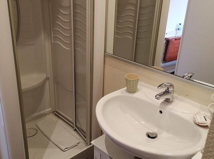 ホテル Hôtel Aux Tamaris Vue Mer