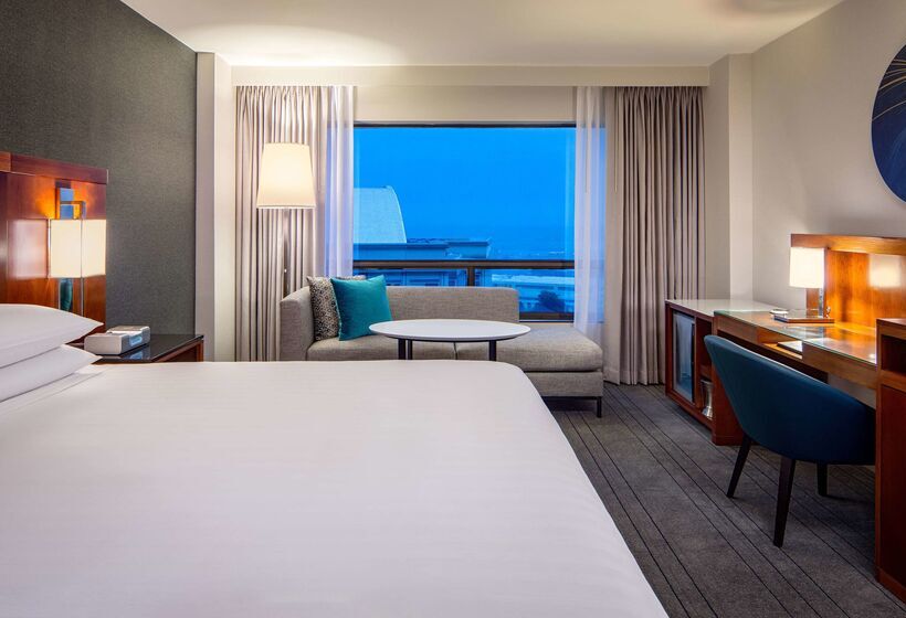 Отель Hyatt Regency Crystal City At Reagan National Airport