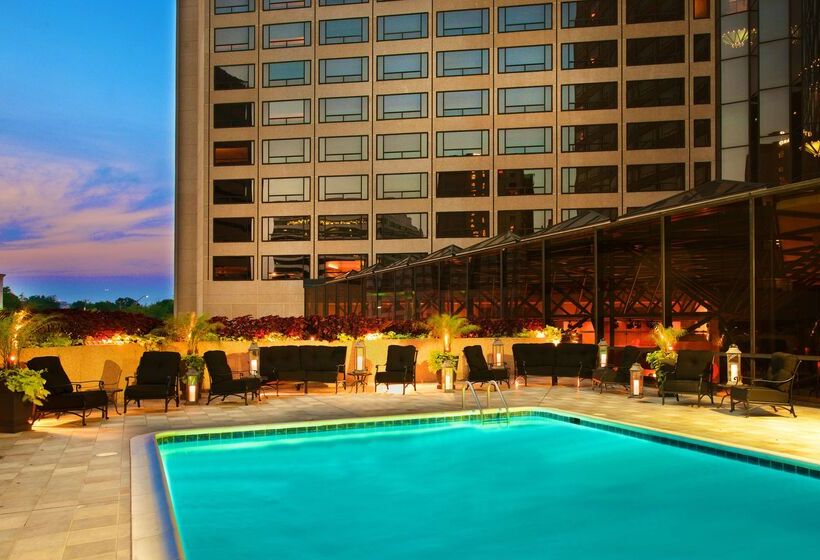 Отель Hyatt Regency Crystal City At Reagan National Airport