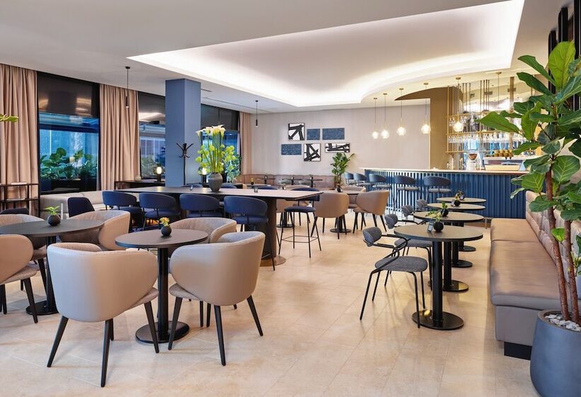 Maistra City Vibes Hotel International