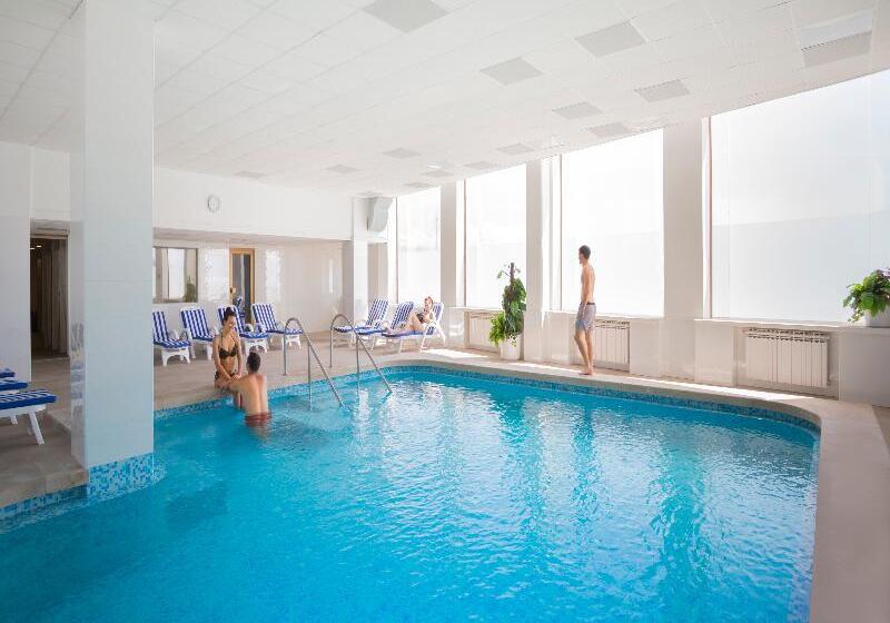 هتل Istra  Liburnia