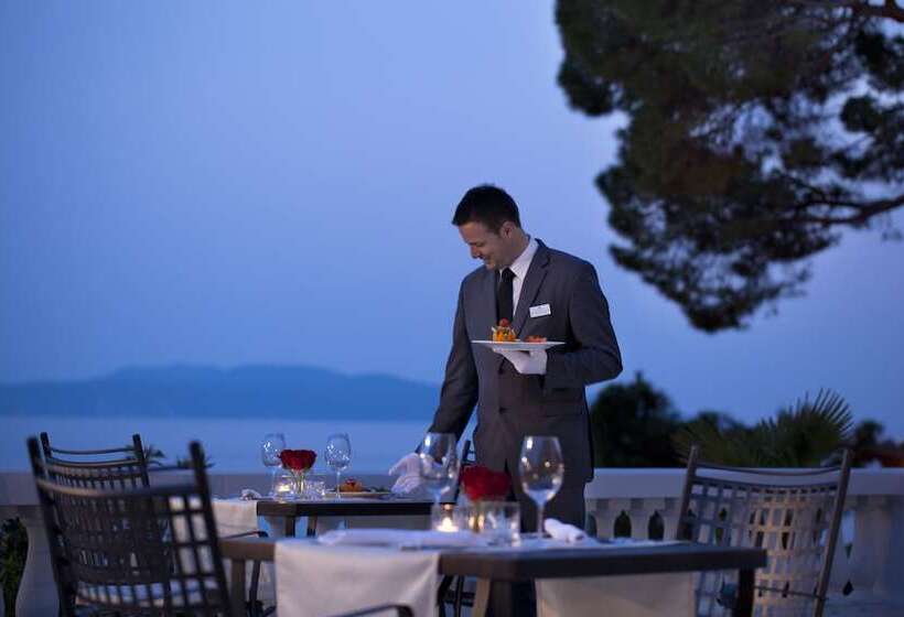 ホテル Kvarner  Liburnia