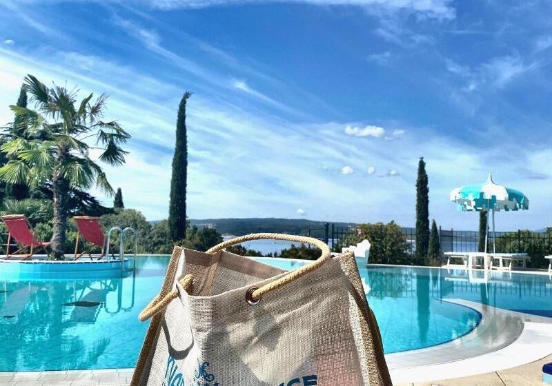 Hotel Kvarner Palace