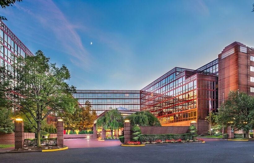 ホテル Laguardia Plaza