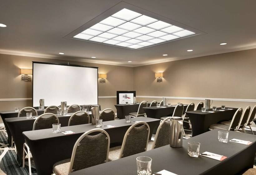 ホテル Laguardia Plaza