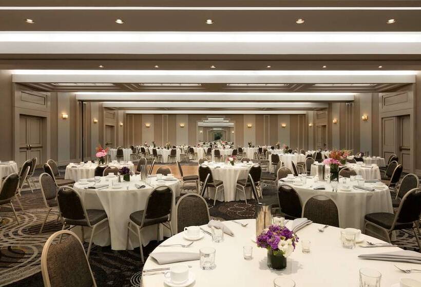 ホテル Laguardia Plaza