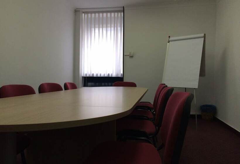 בית מלון כפרי Laguna Zagreb