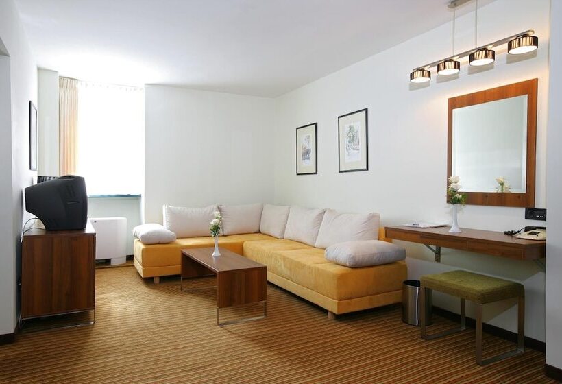 בית מלון כפרי Laguna Zagreb