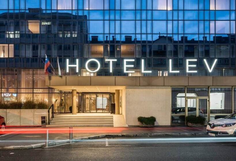 هتل Exe Lev