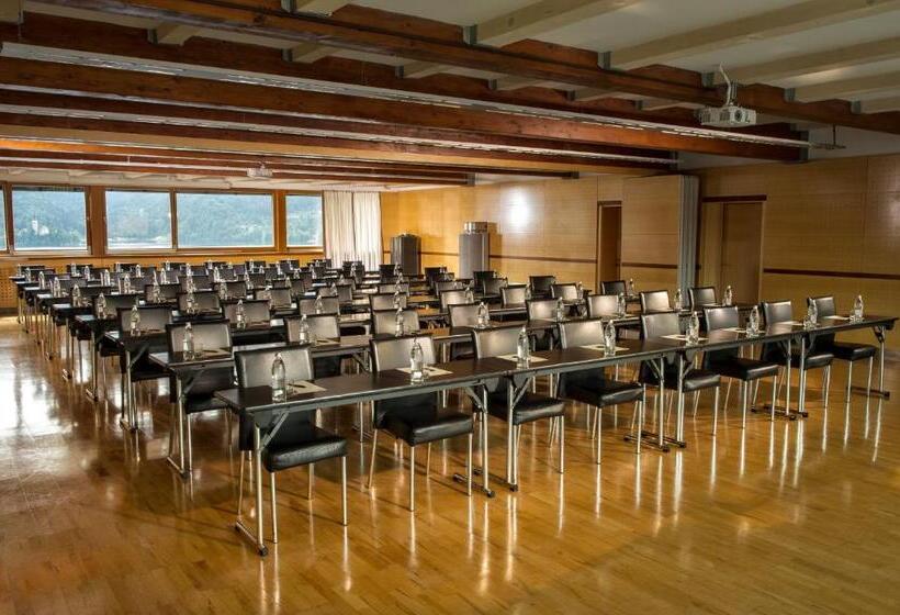 בית מלון כפרי Lovec