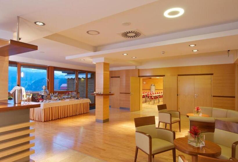 בית מלון כפרי Lovec