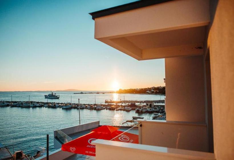 酒店 The Loža Seaside Festival