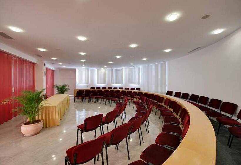 فندق Maistra Select Pineta