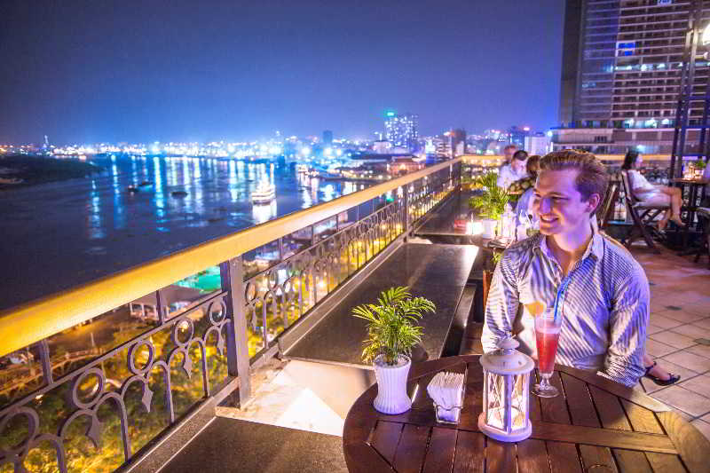 هتل Majestic Saigon