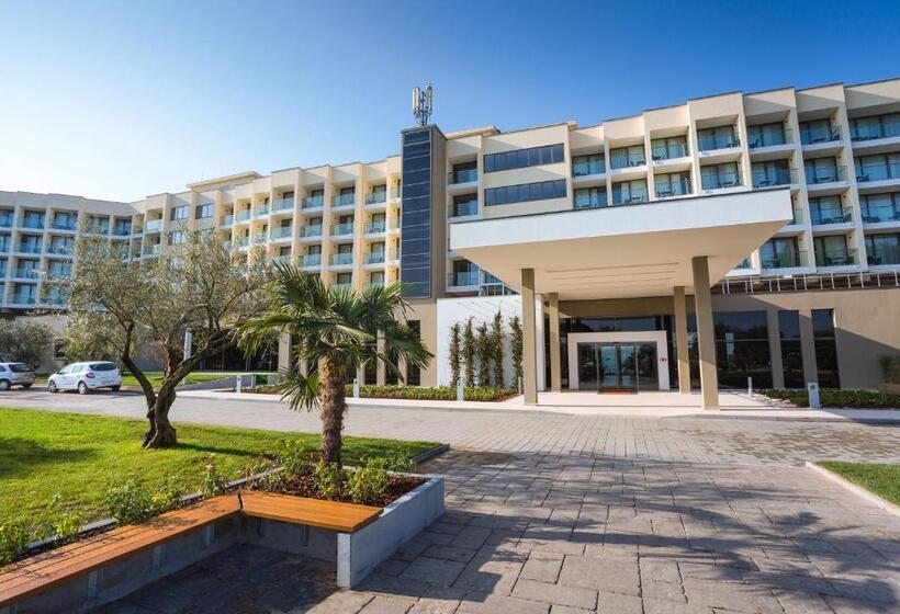 Отель Materada Plava Laguna