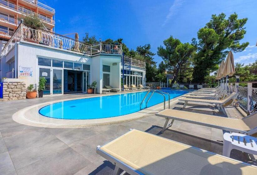 Mediteran Hotel By Aminess