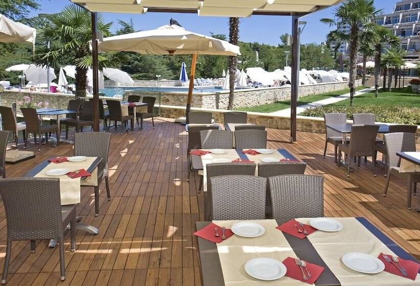 Отель Mediteran Plava Laguna