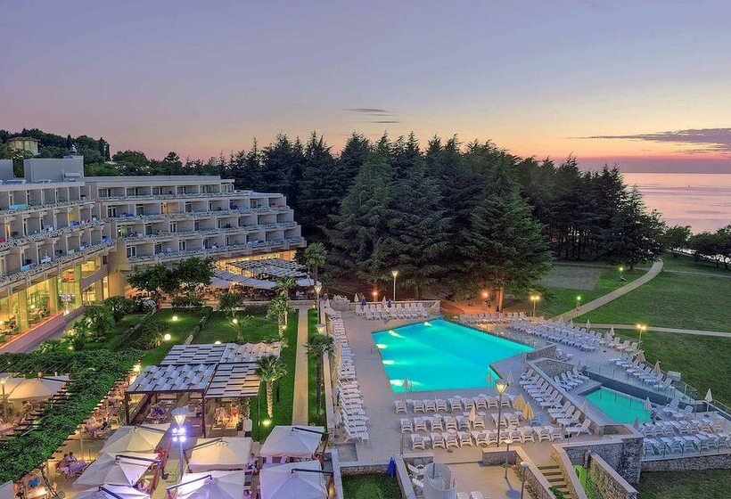 Отель Mediteran Plava Laguna