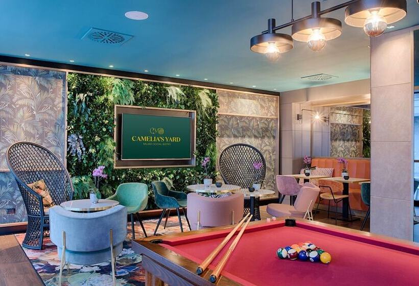 هتل NH Collection Milano Touring