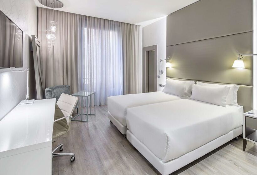 هتل NH Collection Milano Touring