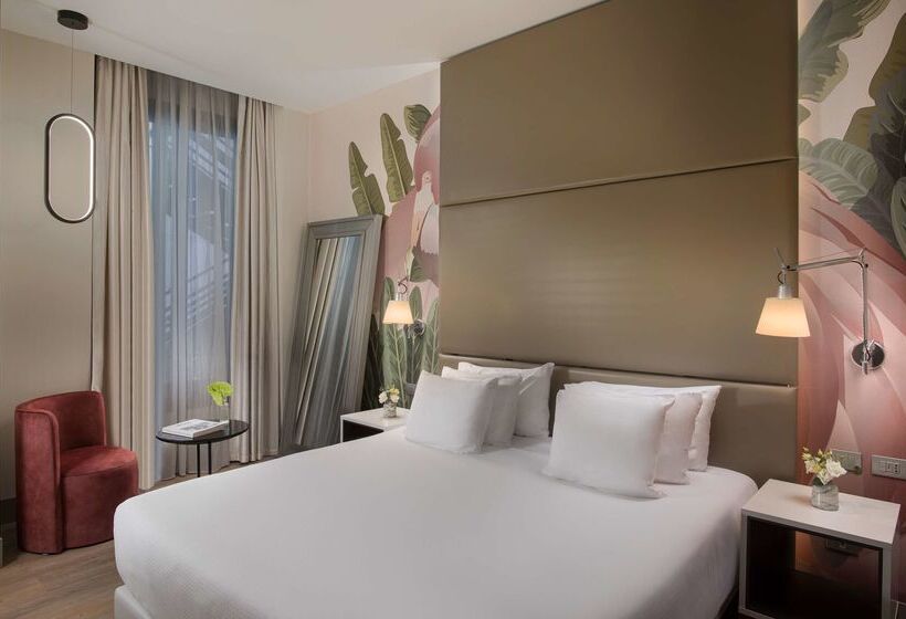 هتل NH Collection Milano Touring