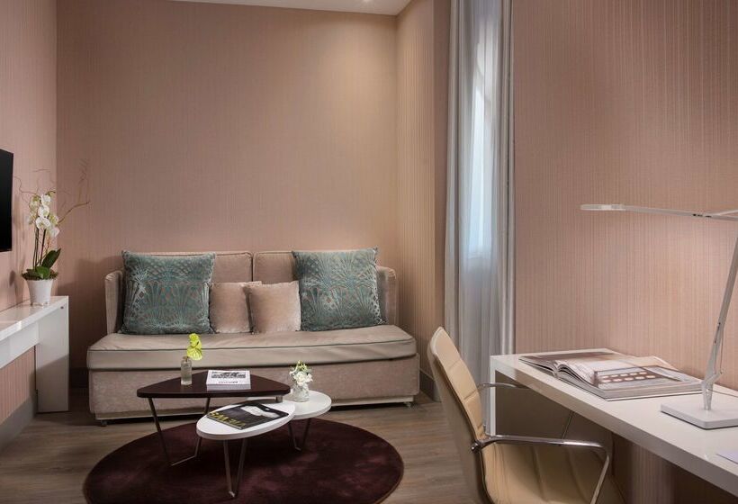 هتل NH Collection Milano Touring