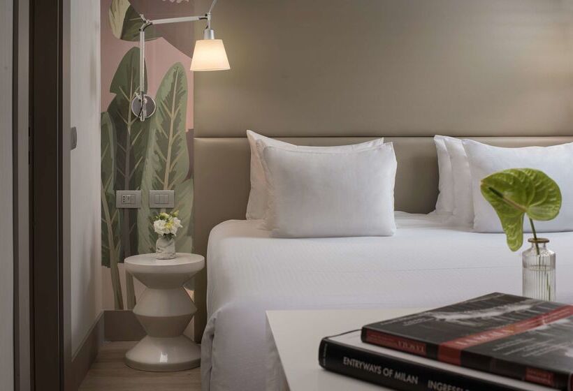 هتل NH Collection Milano Touring