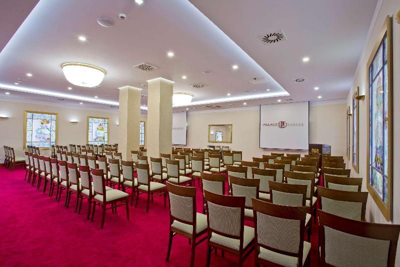 בית מלון כפרי Palace