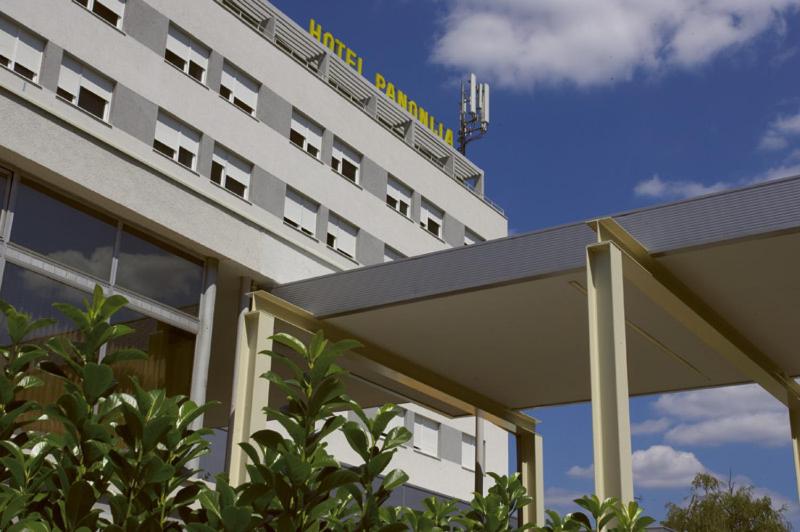 호텔 Panonija