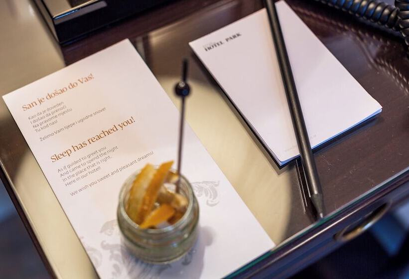 ホテル Park Split