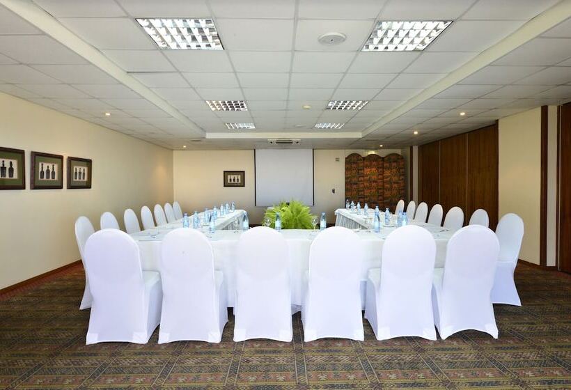 בית מלון כפרי Pestana Rovuma