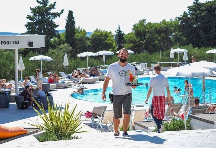 בית מלון כפרי Pharos Hvar