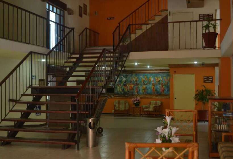 酒店 Plaza Palenque