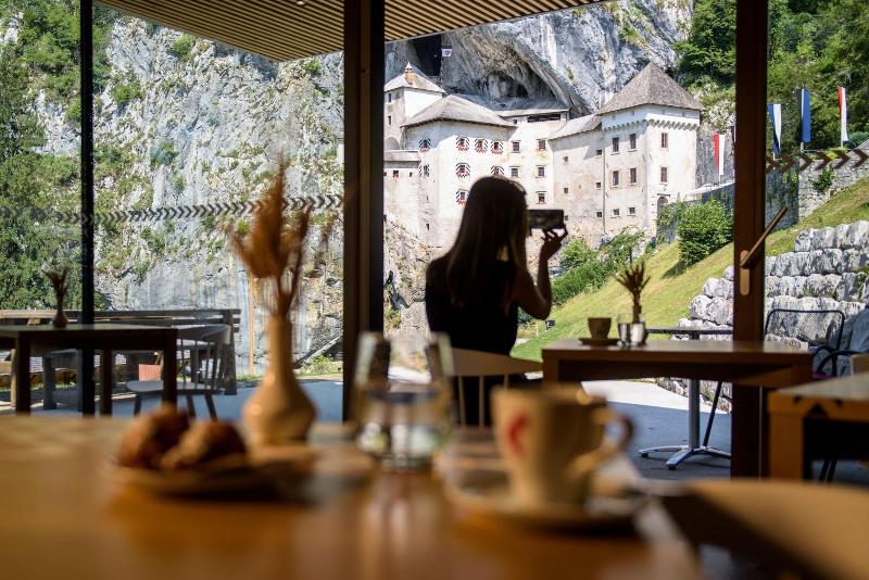 Postojna Cave Hotel Jama