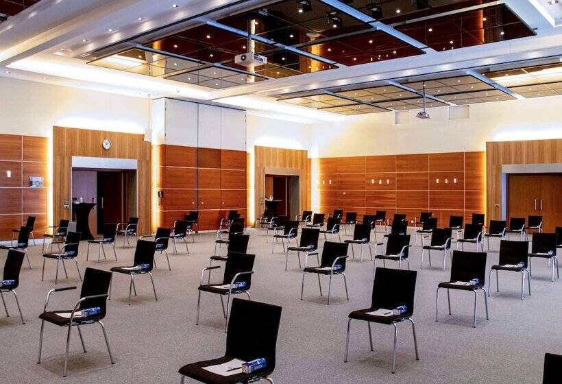 בית מלון כפרי Pullman Eindhoven Cocagne